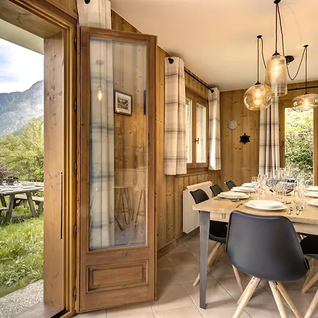 Апартаменты Mouilles - 113m2 Jardin Calme Garage Bar Centre *