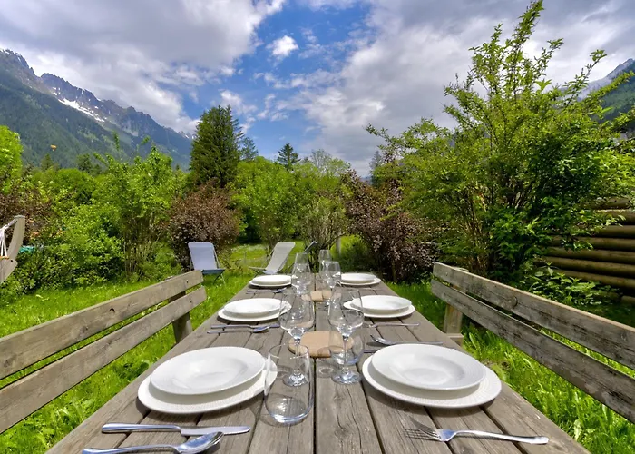 Mouilles - 113m2 Jardin Calme Garage Bar Centre *