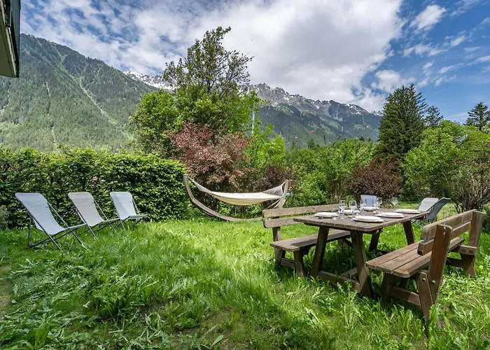 Mouilles - 113m2 Jardin Calme Garage Bar Centre * Chamonix