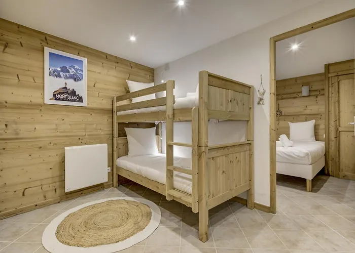 Mouilles - 113m2 Jardin Calme Garage Bar Centre