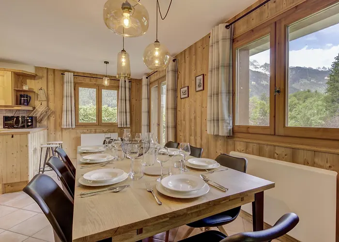 Mouilles - 113m2 Jardin Calme Garage Bar Centre